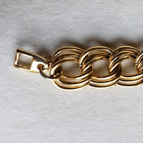 Napier Mid Century Glam Triple Link Chunk Bracelet - Picture 4 of 5